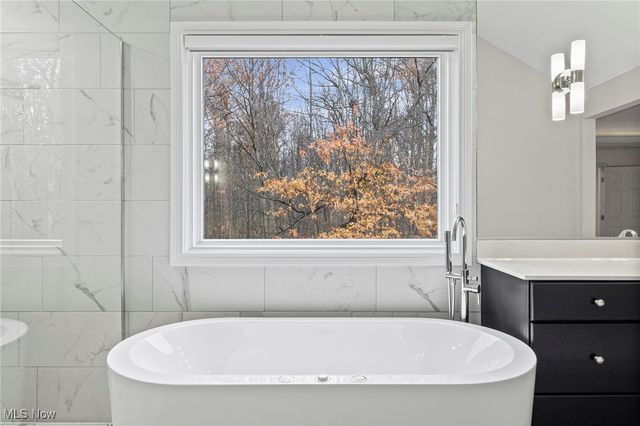 1515 Stone Court, Westlake, OH 44145