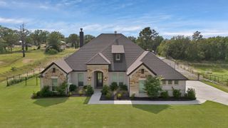 149 Deats Farm Court, Azle, TX 76020