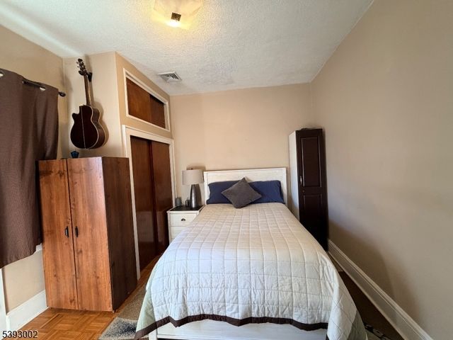 324 Dewitt St, Linden City, NJ 07036