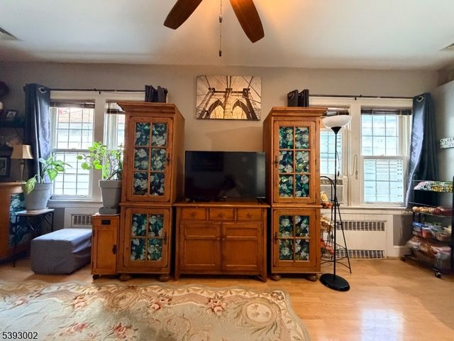 324 Dewitt St, Linden City, NJ 07036