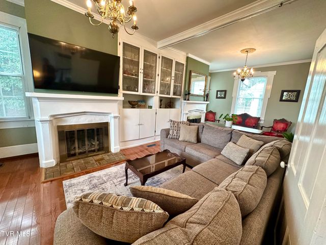 212 Main Street, Bluff City, TN 37618