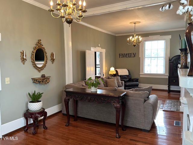 212 Main Street, Bluff City, TN 37618