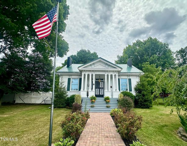 212 Main Street, Bluff City, TN 37618