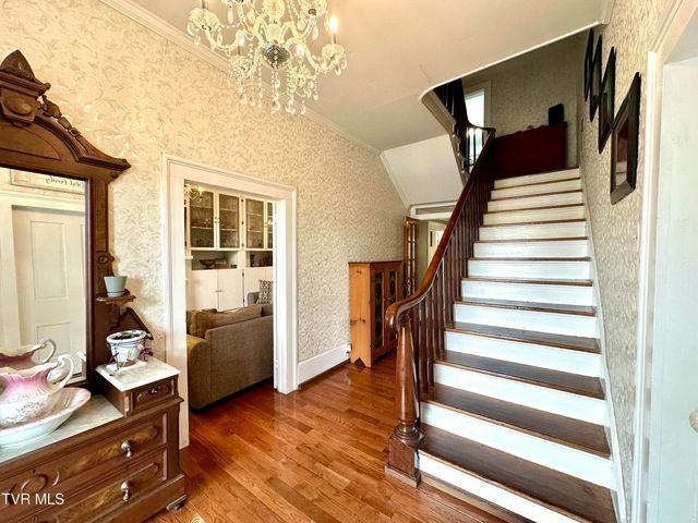 212 Main Street, Bluff City, TN 37618