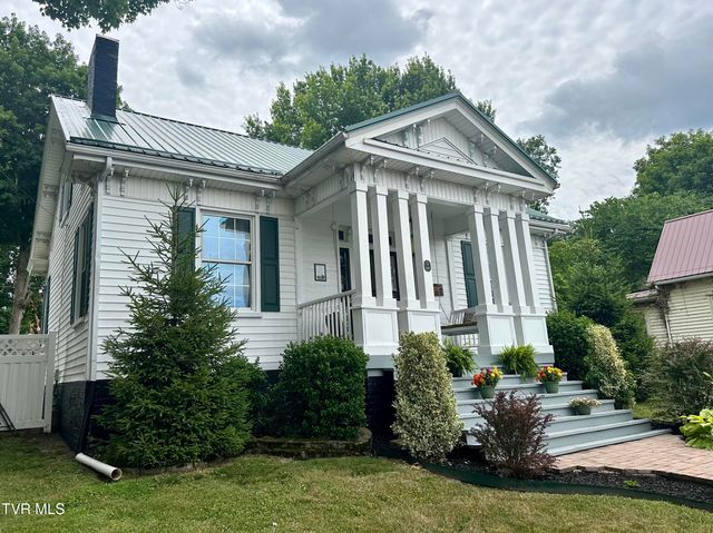 212 Main Street, Bluff City, TN 37618