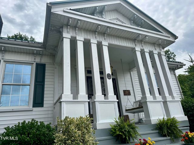 212 Main Street, Bluff City, TN 37618