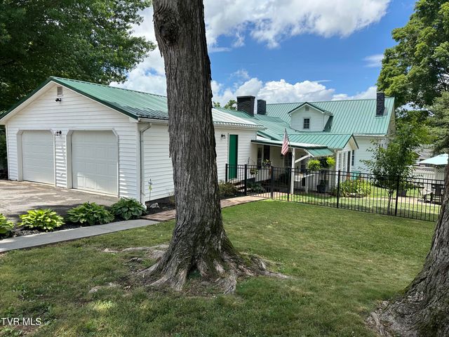 212 Main Street, Bluff City, TN 37618