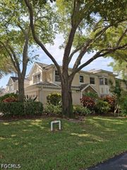 2847 Aintree LN A204, Naples, FL 34112