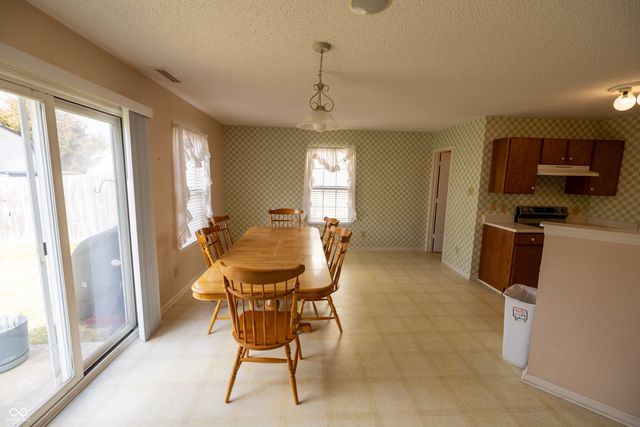 3348 Summer Breeze Lane, Indianapolis, IN 46239