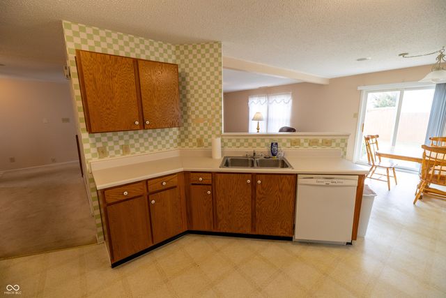 3348 Summer Breeze Lane, Indianapolis, IN 46239