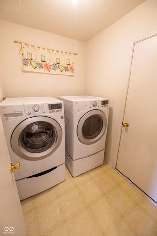 3348 Summer Breeze Lane, Indianapolis, IN 46239