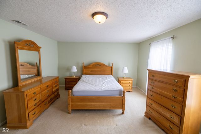 3348 Summer Breeze Lane, Indianapolis, IN 46239