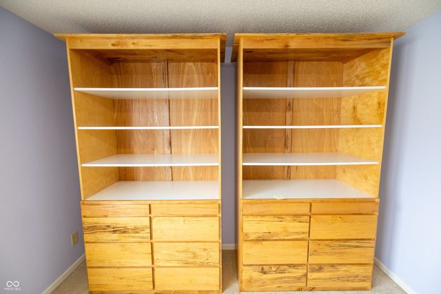 3348 Summer Breeze Lane, Indianapolis, IN 46239