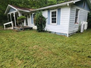 128 Davis and Smith Road, Manchester, KY 40962