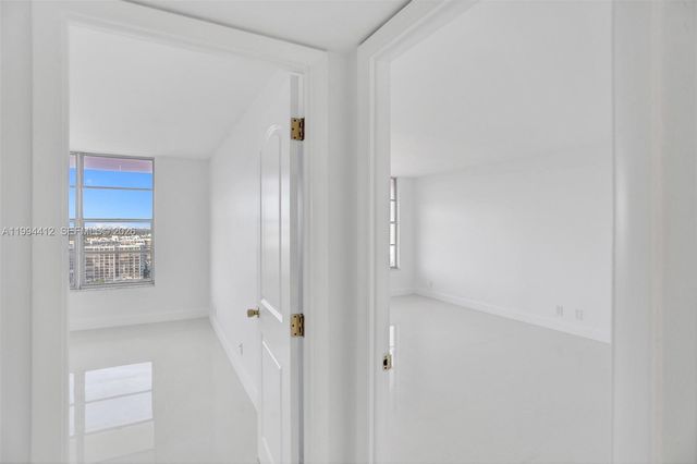 3800 S Ocean Dr 1805, Hollywood, FL 33019