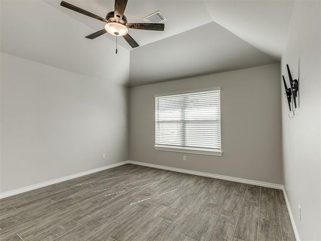 8401 Hazelwood Way, Edmond, OK 73034