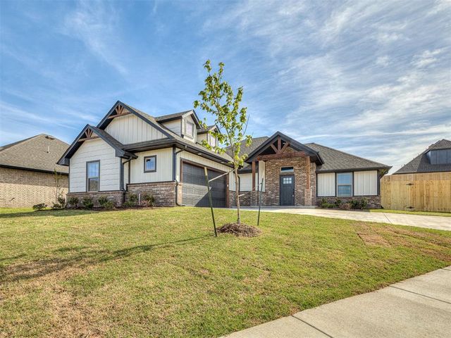 8401 Hazelwood Way, Edmond, OK 73034