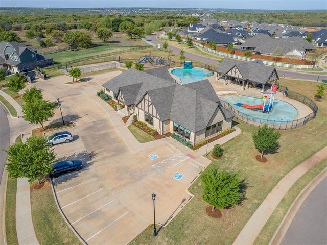 8401 Hazelwood Way, Edmond, OK 73034