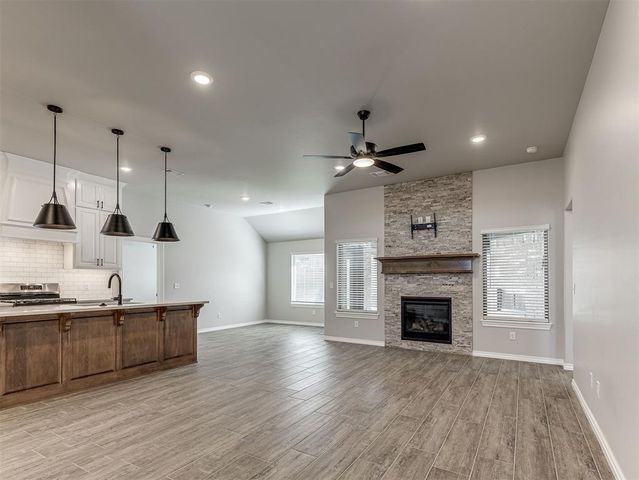 8401 Hazelwood Way, Edmond, OK 73034