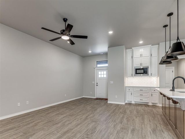 8401 Hazelwood Way, Edmond, OK 73034