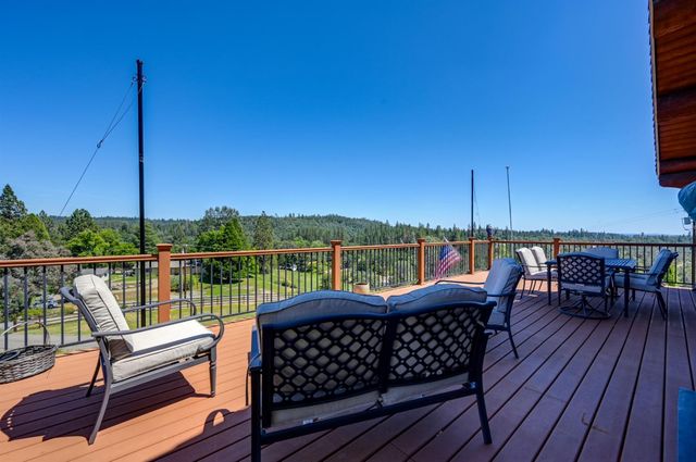 5280 Aksarben Way, Garden Valley, CA 95633