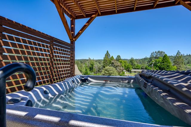 5280 Aksarben Way, Garden Valley, CA 95633