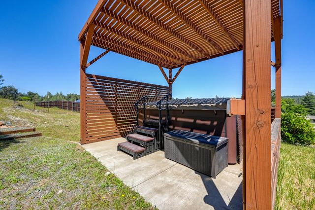 5280 Aksarben Way, Garden Valley, CA 95633