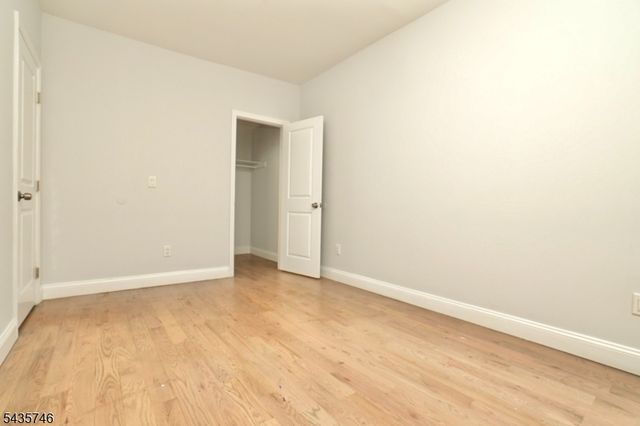 480 Bergen Ave, Jersey City, NJ 07304