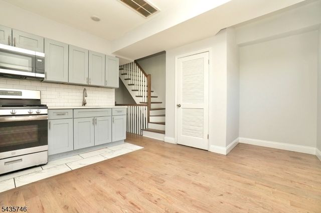 480 Bergen Ave, Jersey City, NJ 07304