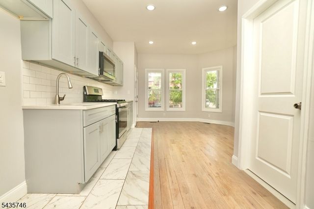 480 Bergen Ave, Jersey City, NJ 07304