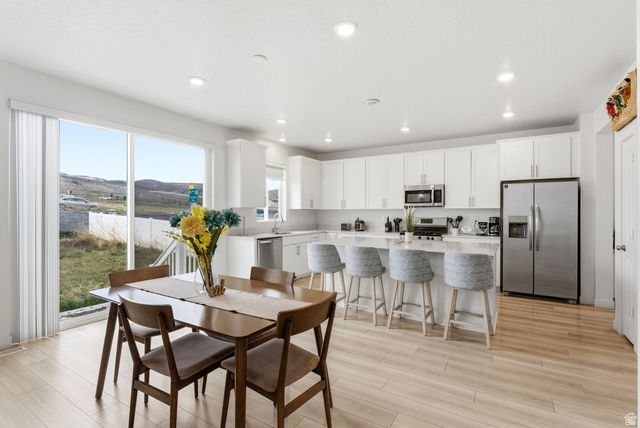 2503 N VELVET MOON DR, Saratoga Springs, UT 84045