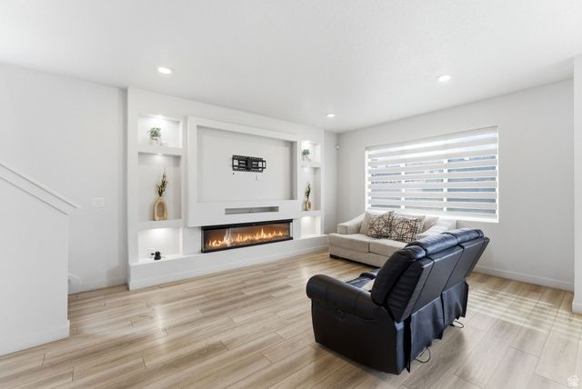 2503 N VELVET MOON DR, Saratoga Springs, UT 84045