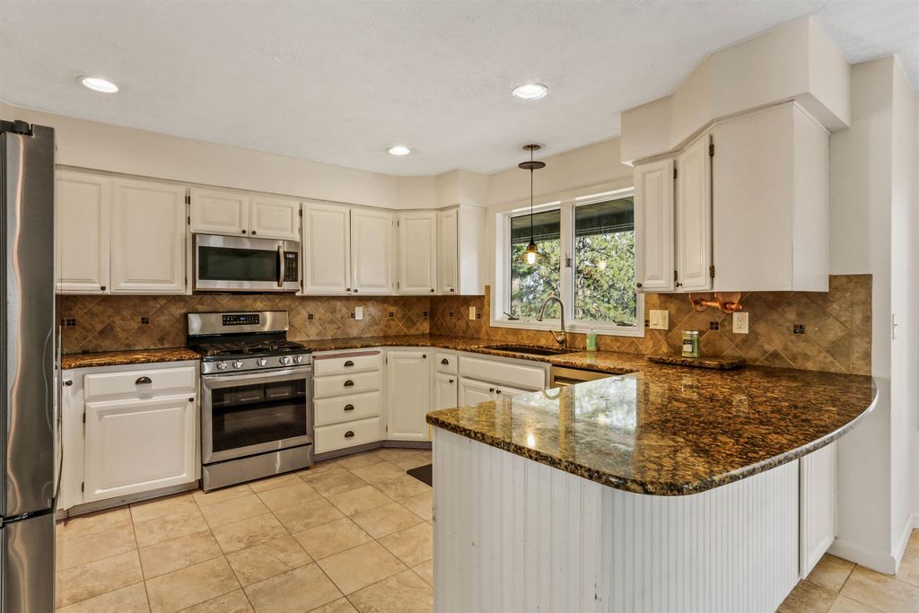 4608 S Progress Ct, Veradale, WA 99037 photo 4