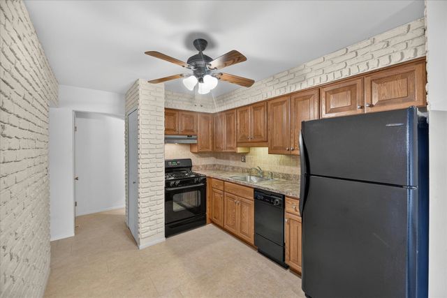 8503 Winchester Dr Drive, Sterling Heights, MI 48313