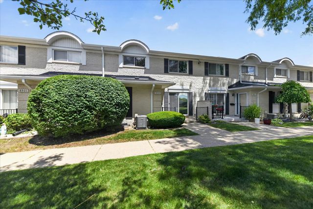 8503 Winchester Dr Drive, Sterling Heights, MI 48313