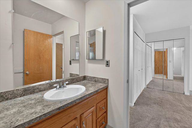 8503 Winchester Dr Drive, Sterling Heights, MI 48313