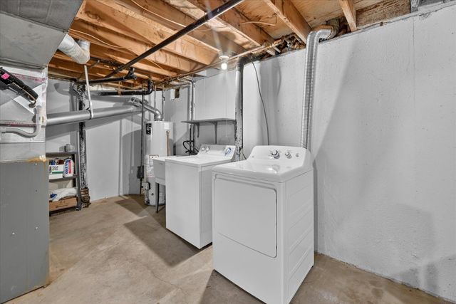 8503 Winchester Dr Drive, Sterling Heights, MI 48313