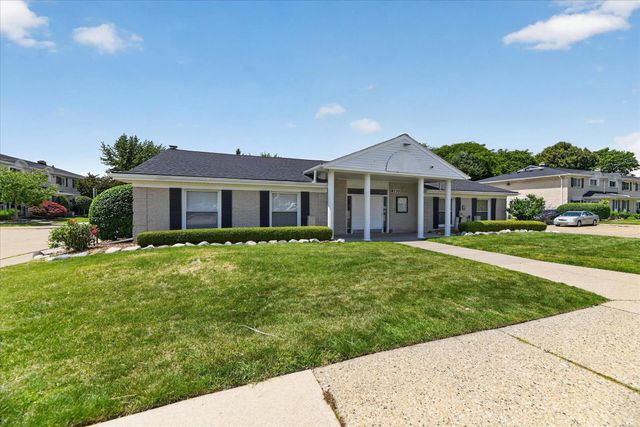 8503 Winchester Dr Drive, Sterling Heights, MI 48313