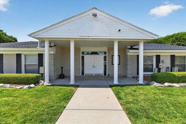 8503 Winchester Dr Drive, Sterling Heights, MI 48313