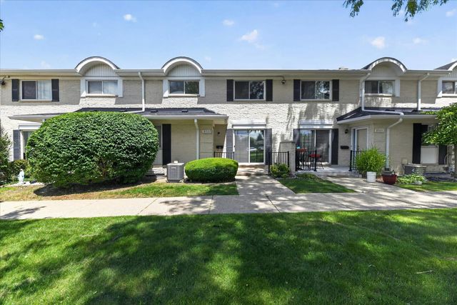 8503 Winchester Dr Drive, Sterling Heights, MI 48313