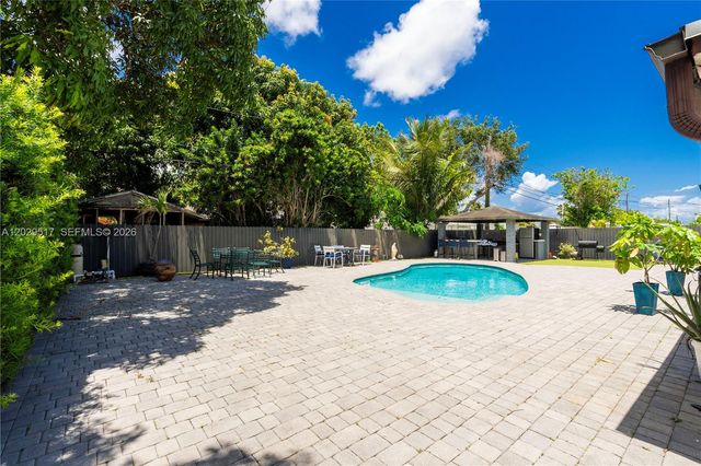 8595 SW 128th St, Miami, FL 33156