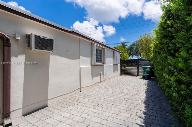 8595 SW 128th St, Miami, FL 33156