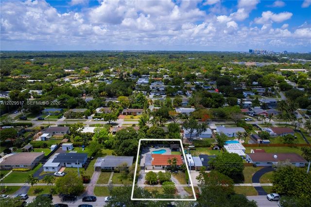 8595 SW 128th St, Miami, FL 33156
