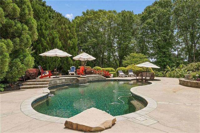 605 Crimsonwood Court, Powder Springs, GA 30127
