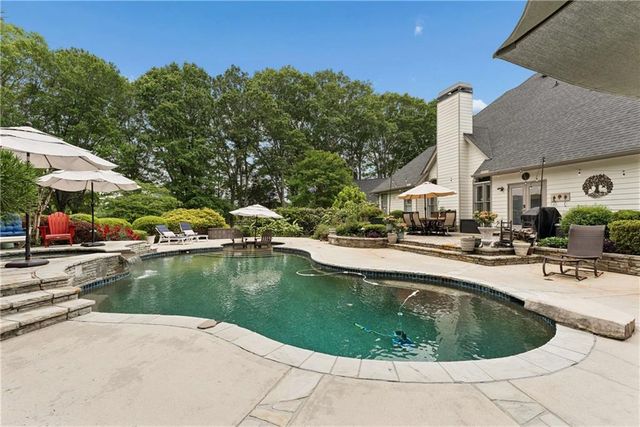 605 Crimsonwood Court, Powder Springs, GA 30127