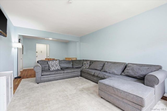 4380 Vireo Avenue 4T, Bronx, NY 10470