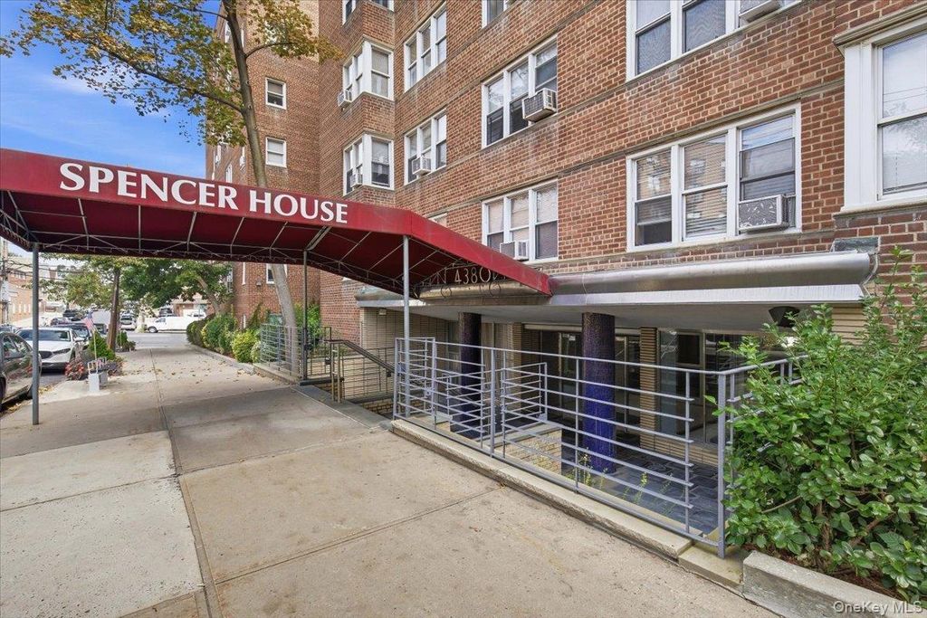 4380 Vireo Avenue 4T, Bronx, NY 10470
