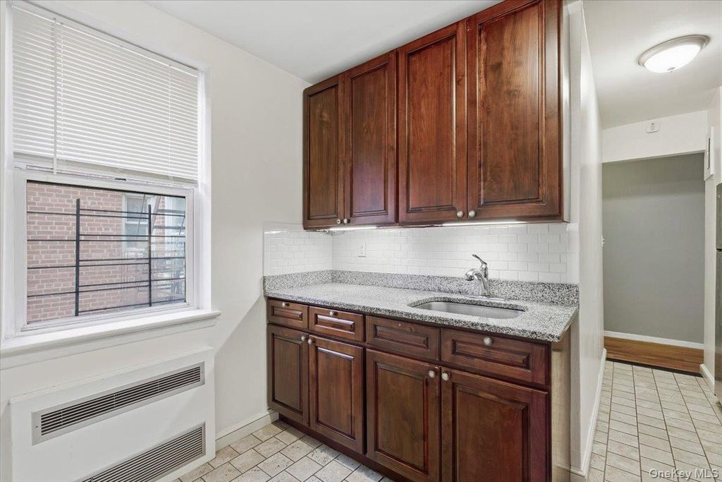 4380 Vireo Avenue 4T, Bronx, NY 10470 — photo 4