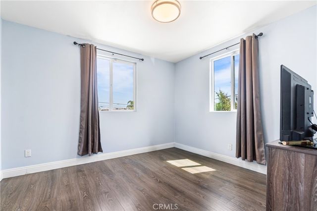 1950 E 97th, Los Angeles, CA 90002