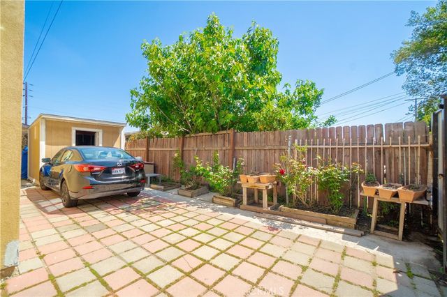 1950 E 97th, Los Angeles, CA 90002